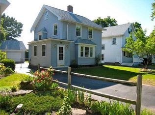 77 Rutledge Dr, Rochester, NY 14621