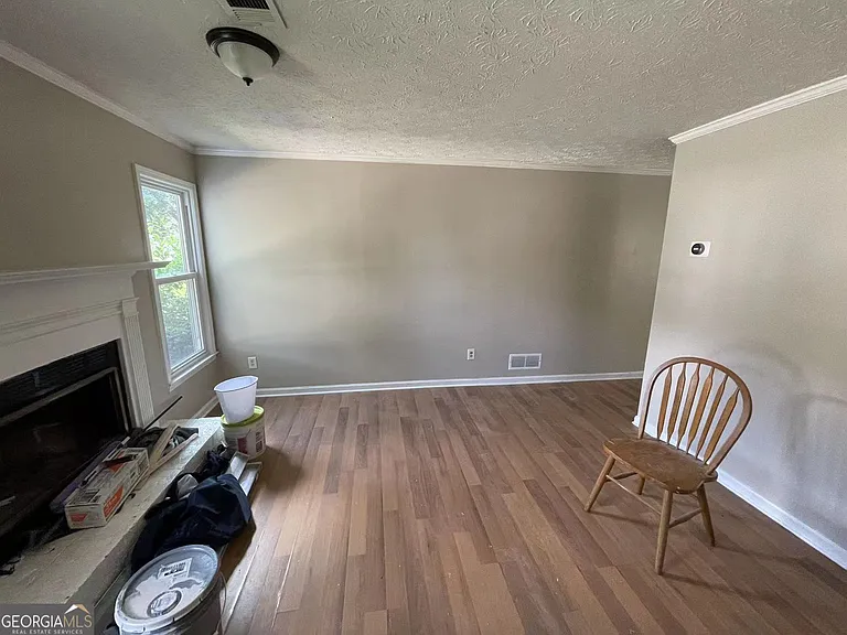1300 Kennesaw Trace Ct NW — Photo 2