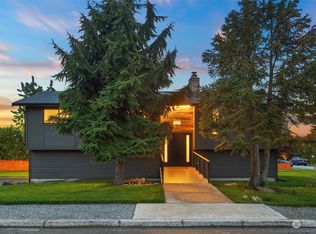 610 8th Ave S, Edmonds, WA 98020