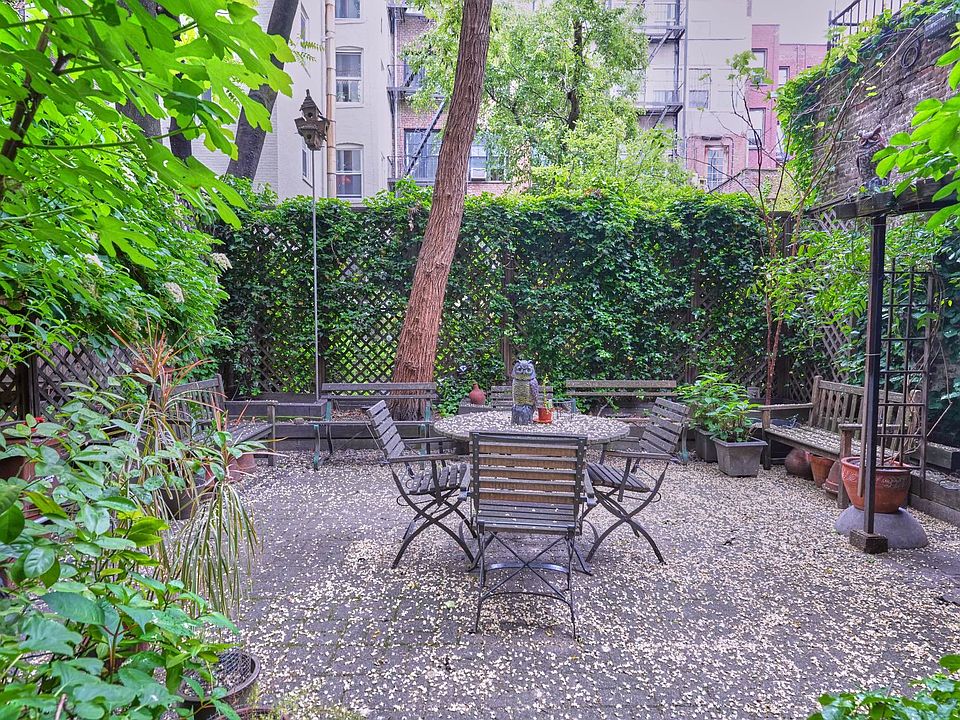 1st image of 512 E 11th St #1