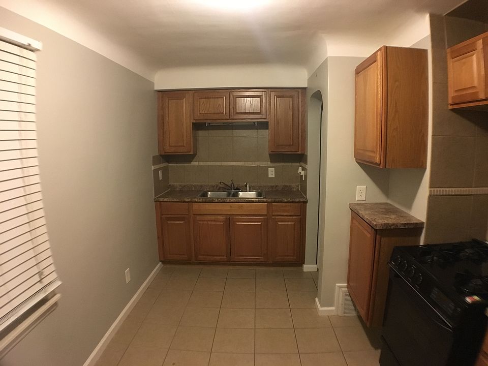 Kitchen - full view