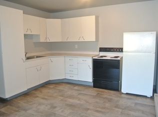 2400 4th St NW #5, Minot, ND 58703