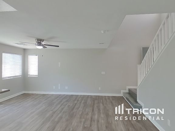 3rd image of 6731 Scarlet Star Ave