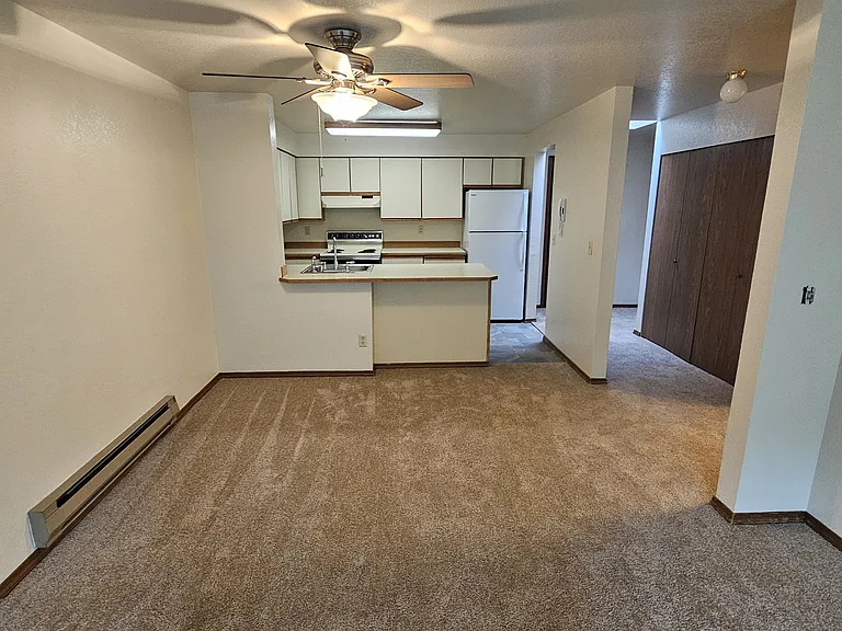 Top of the Lake Apartments — Photo 7