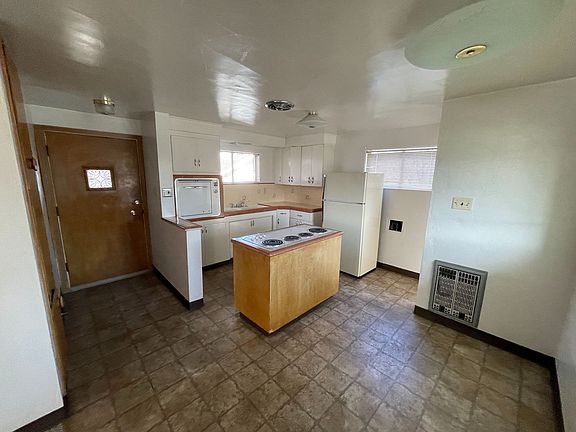 4th image of 1824 River St #1/2