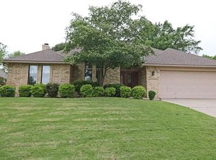 2513 Glynnwood Ln, Bartlesville, OK 74006