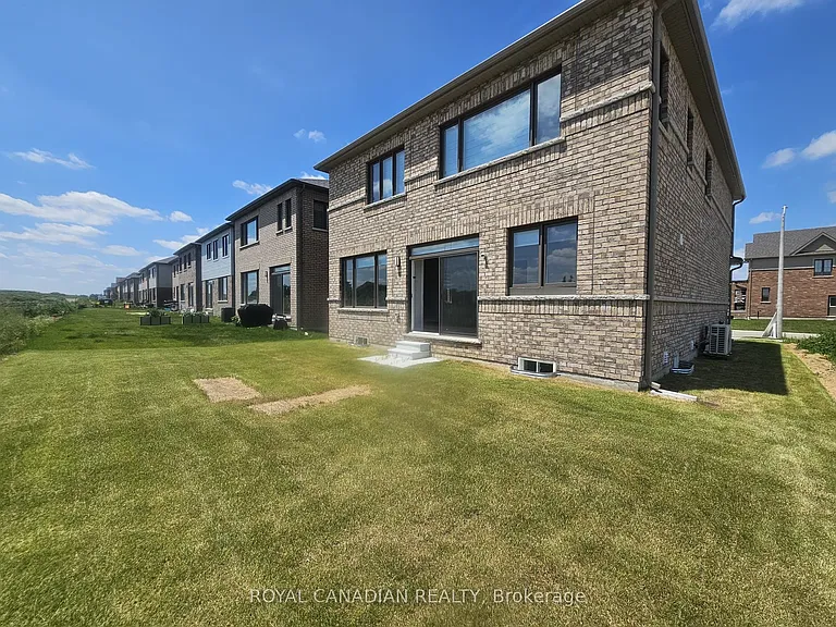 233 Leslie Davis St — Photo 47