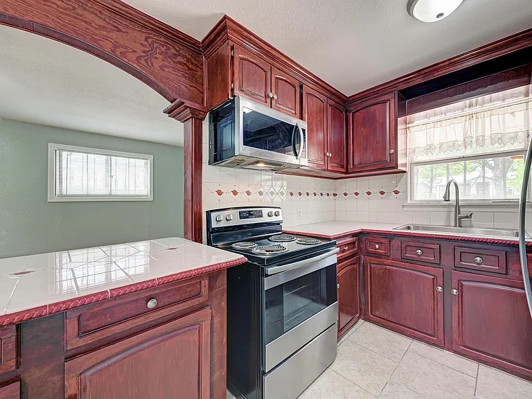 4701 Bandera Rd — Photo 14
