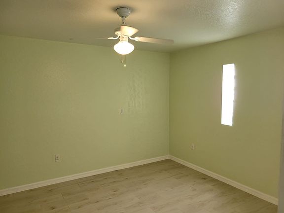 3rd image of 138 Cottonwood Dr #1