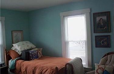 5th image of 106 Lyon Ave