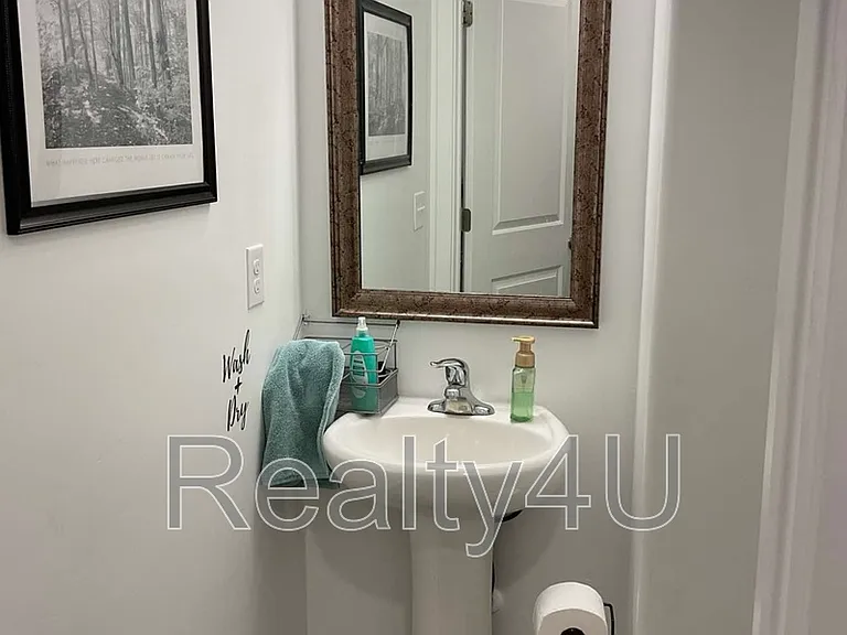 1088 E Waterway Ln #1 — Photo 9