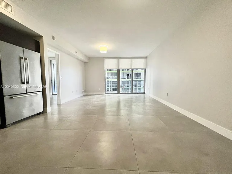 488 NE 18th St #2302 — Photo 2