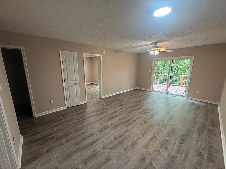 17 Tree Canopy Ln — Photo 25