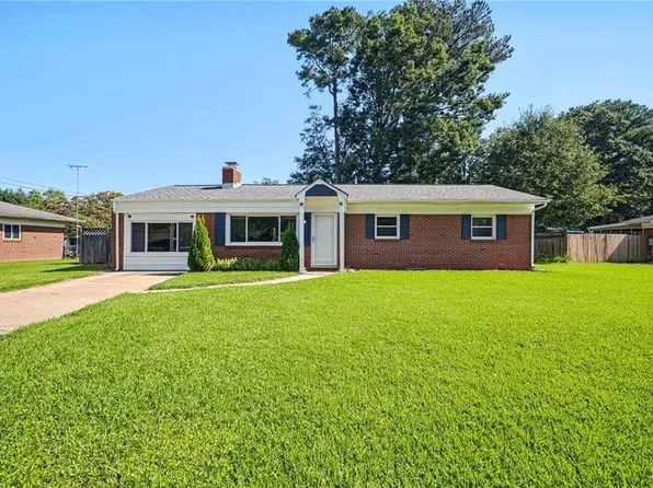 313 Sparrow Rd, Chesapeake, VA 23325