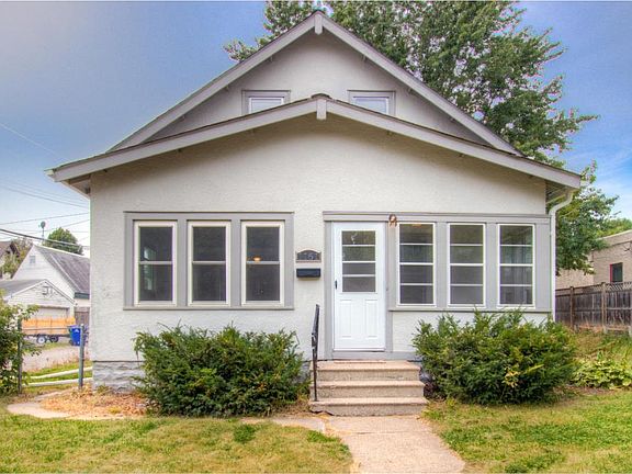 3rd image of 1161 Hamline Ave N