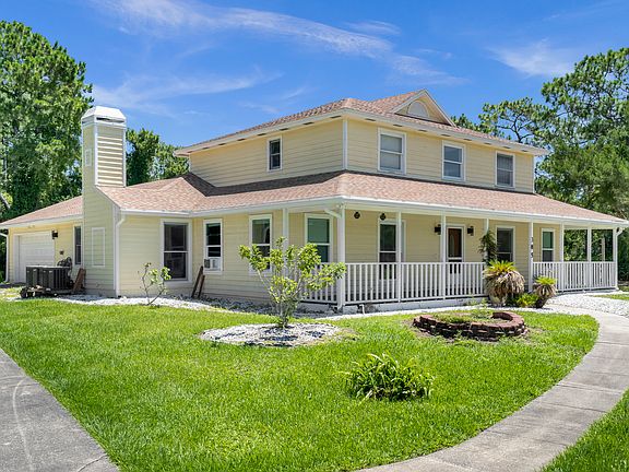 3rd image of 386 Jennifer Ct