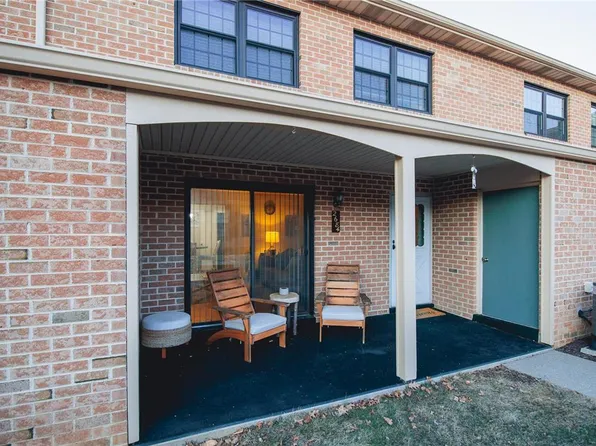 2684 Rolling Green Pl, Macungie, PA 18062