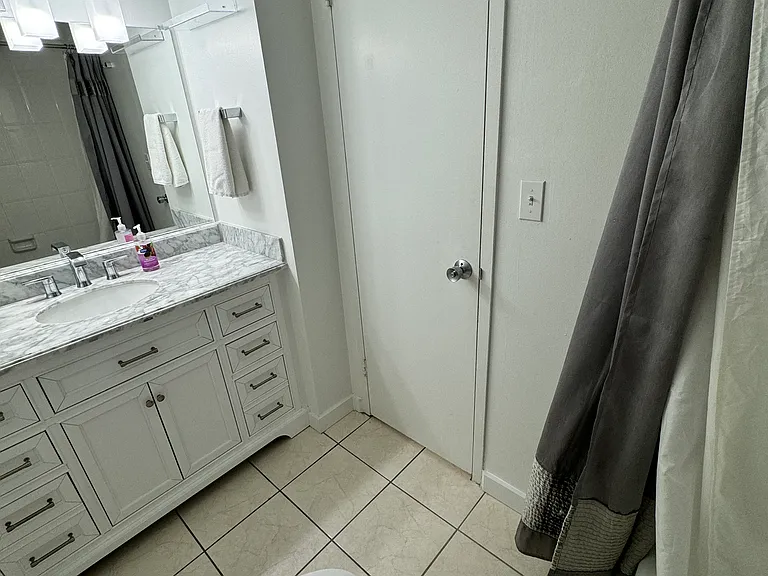 2899 Collins Ave #604 — Photo 18