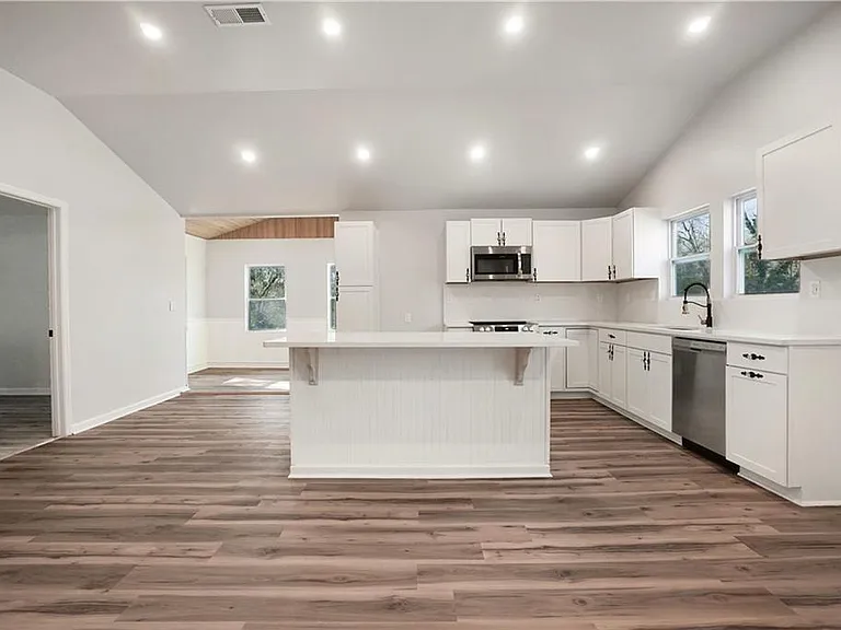 1004 Mapp St — Photo 6
