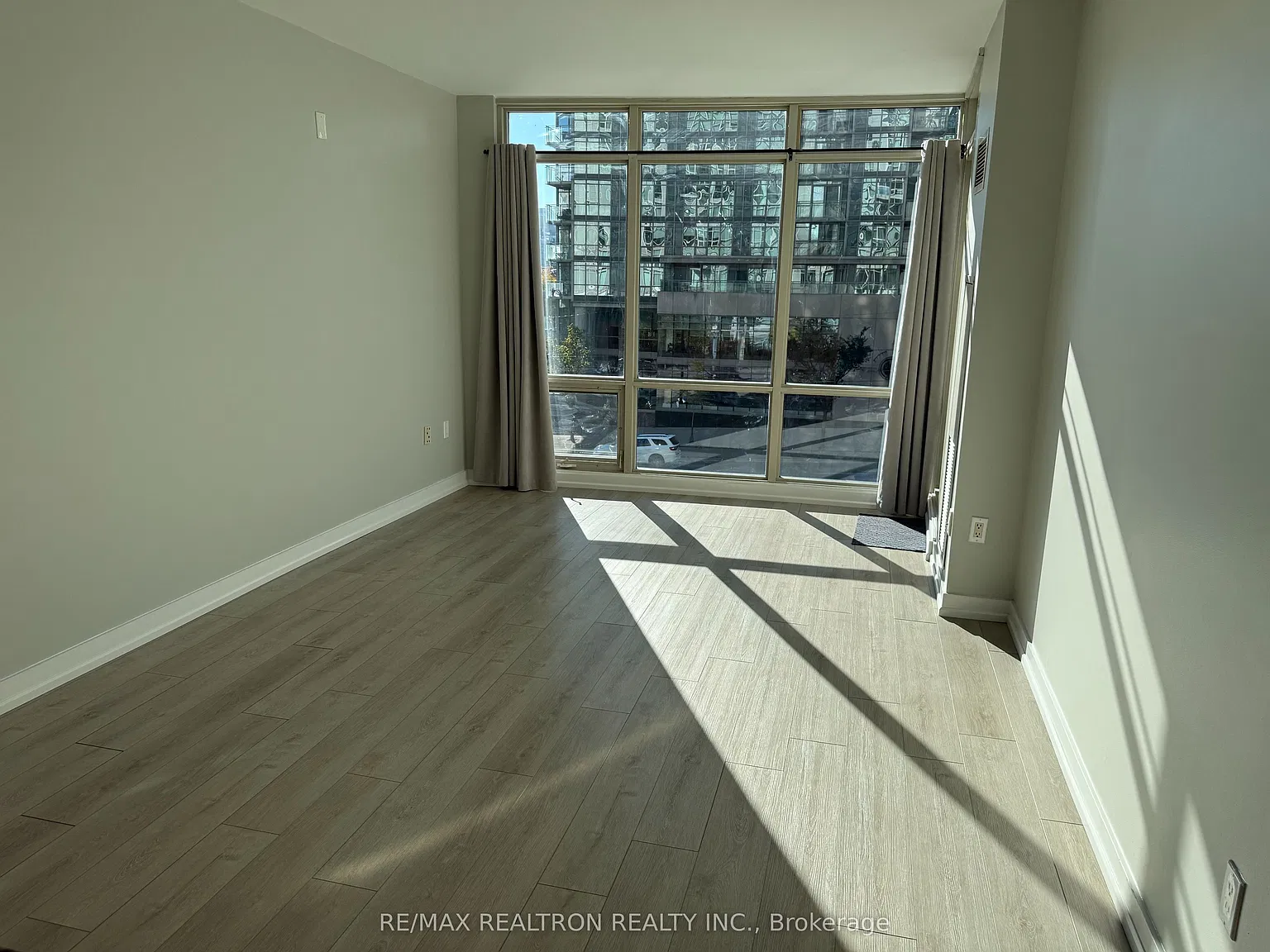 Harbour View Estates 11 — Photo 3