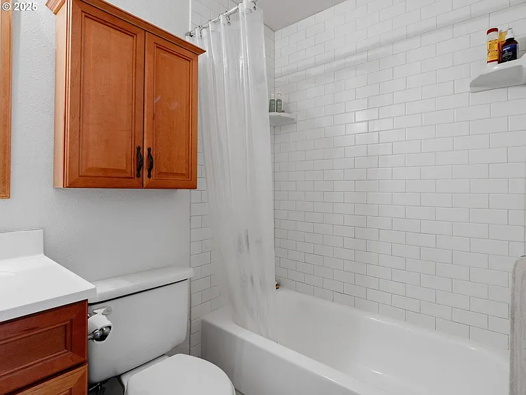 5222 SW 42nd Ave — Photo 19