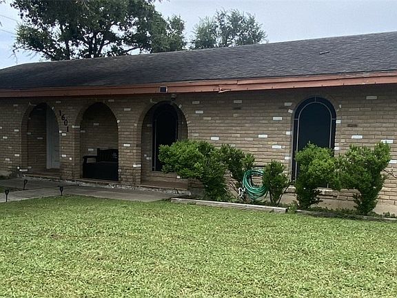 3rd image of 1601 Andrea St