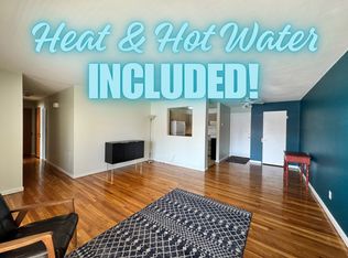 32 Park Avenue Ct APT 3, West Springfield, MA 01089