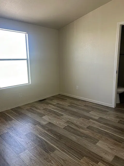 2 bed, 840 sqft, $1,299 — Photo 4