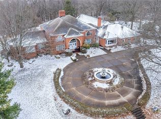 450 Knollwood Cir, Freedom, PA 15042