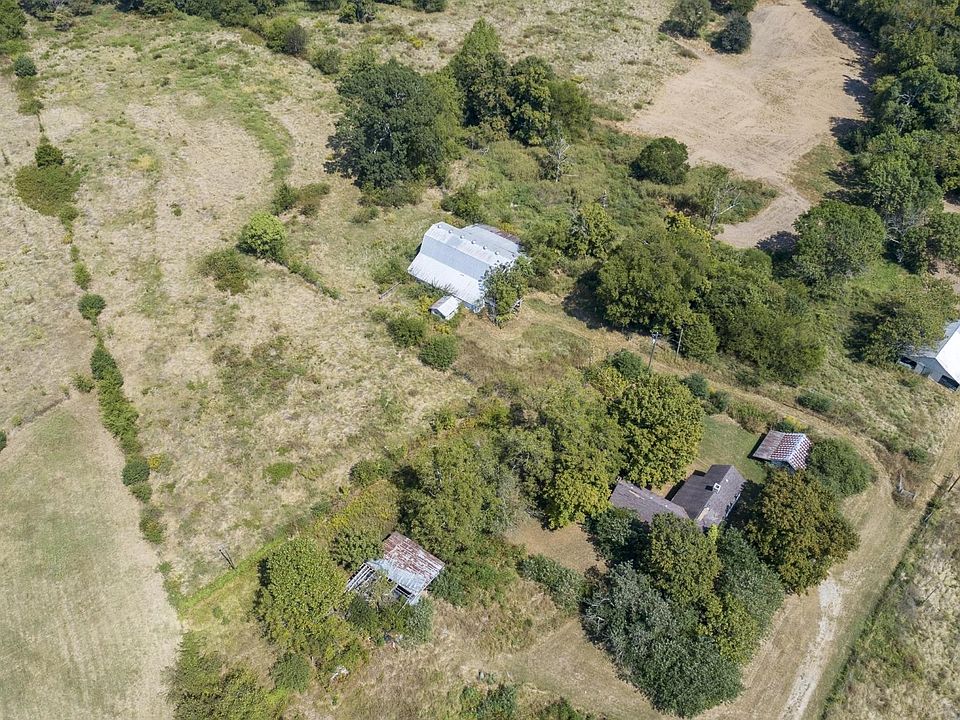 1st image of 2762 Critz Ln