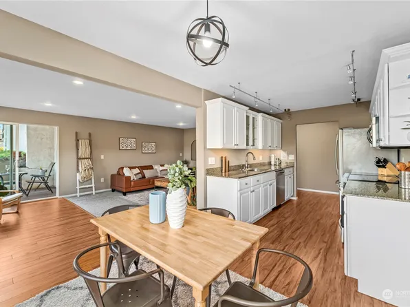 3600 Whitman Avenue N #105, Seattle, WA 98103