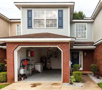 102 Spring View Dr, Enterprise, AL, 36330