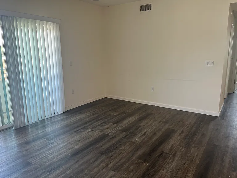 22769 Del Valle St #301 — Photo 10