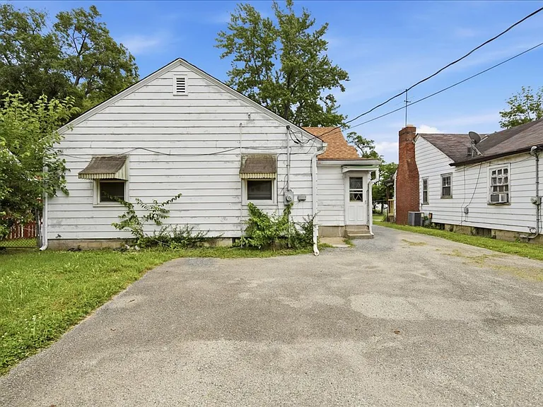 3436 N Lasalle St — Photo 17