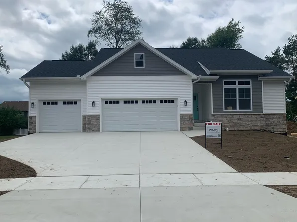 10710 Chancellor St, Portage, MI 49002
