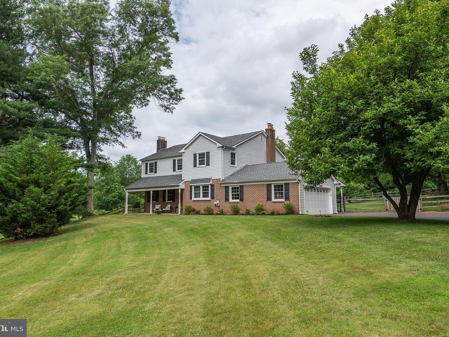 2756 Windy Bush Rd, Newtown, Pa 18940 