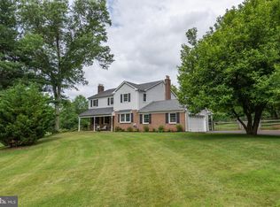 2756 Windy Bush Rd, Newtown, PA 18940