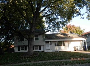 3310 Somerset Dr, Bettendorf, IA 52722