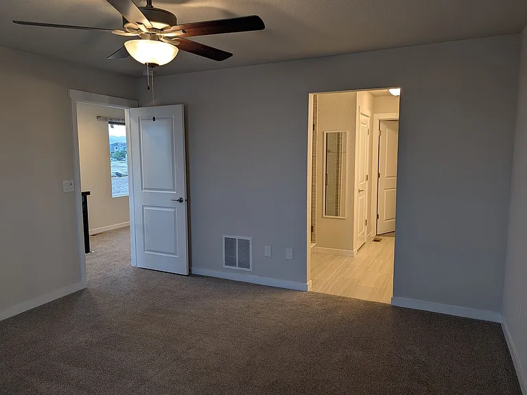 2419 Zorro Hts — Photo 18