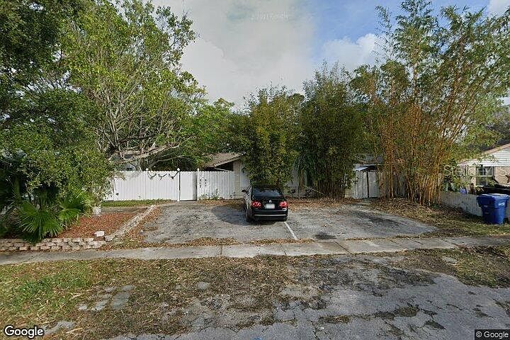 1st image of 917 Lake Palms Dr