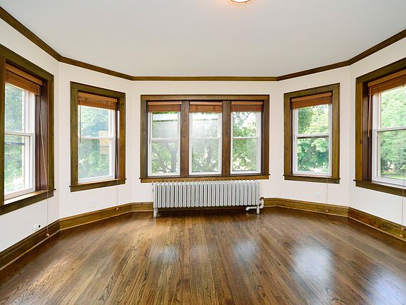 5th image of 4949 N Kedvale Ave #2S