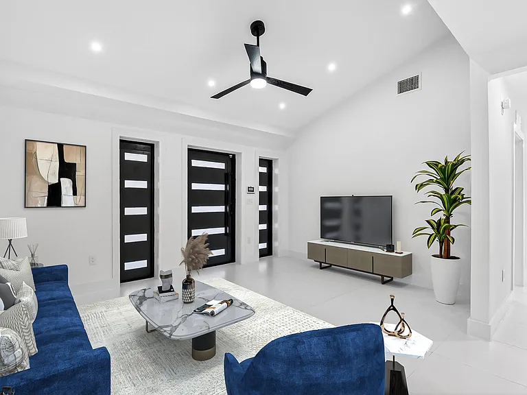 1410 Beta Ct N — Photo 13
