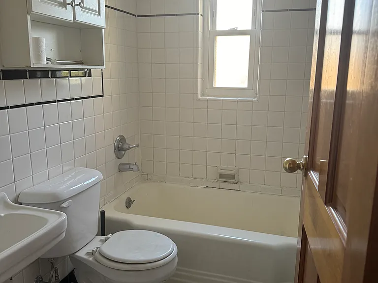 3130 Riddle View Ln #4 — Photo 3