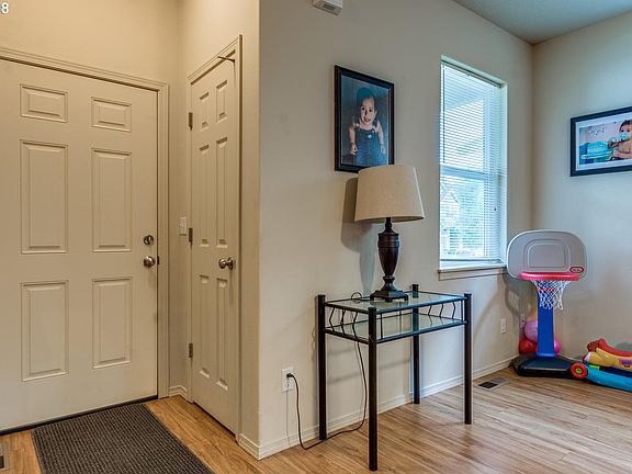 4th image of 2706 NE 88th Pl