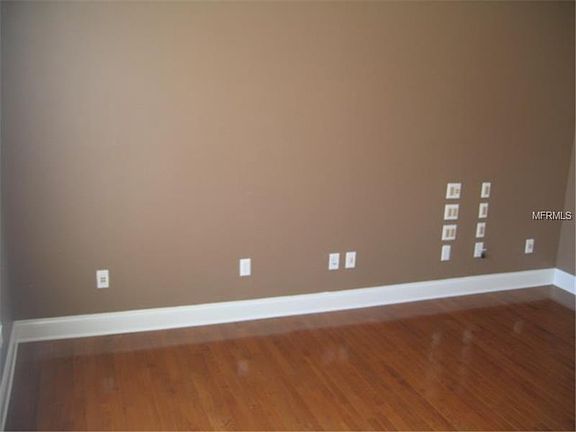 4th image of 307 Sea Island Way