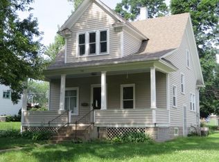 916 Logan St, Wayne, NE 68787