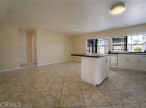 5th image of 6825 Coral Ct