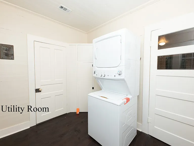 335 Husk Ln — Photo 9