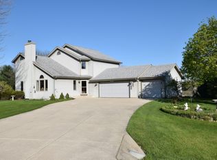 W324S7745 Paul Ln, Mukwonago, WI 53149