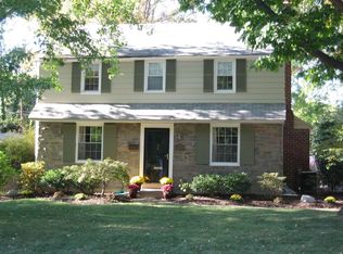 221 Larrimore Ln, Erdenheim, PA 19038